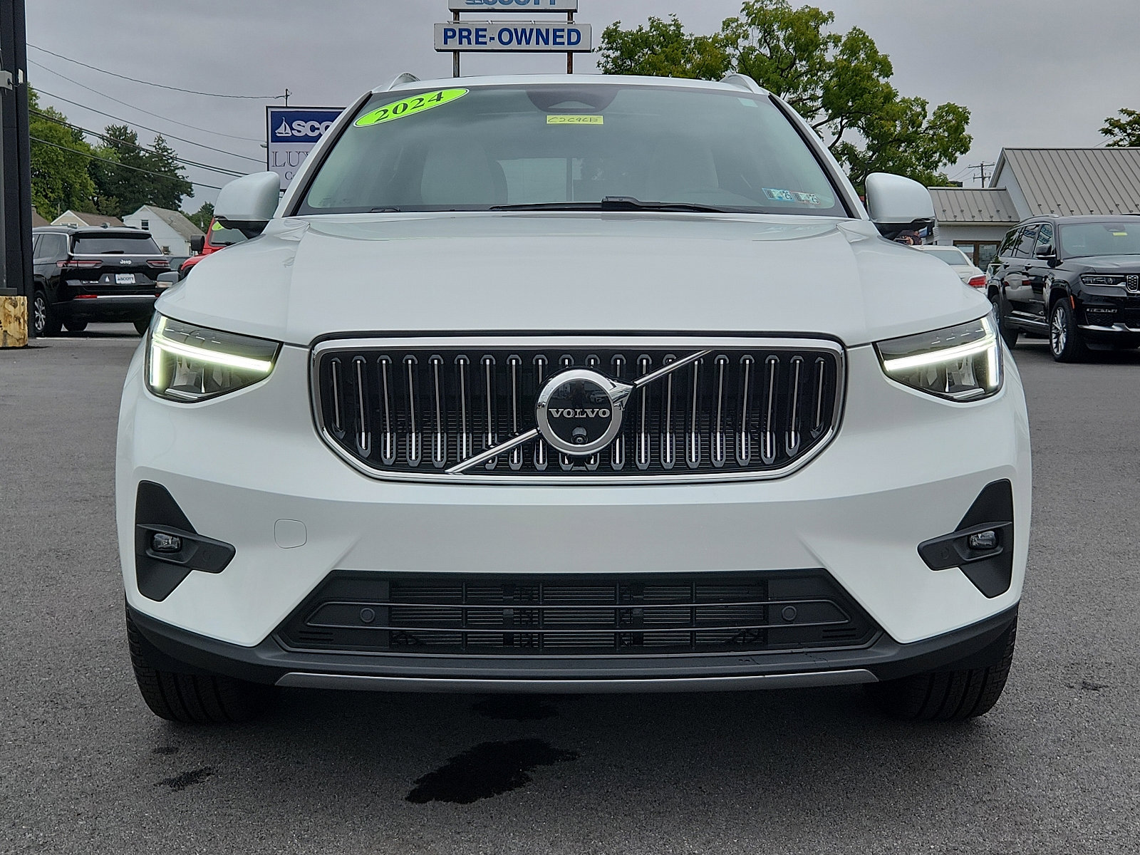 Certified 2024 Volvo XC40 Plus with VIN YV4L12UE0R2224024 for sale in Allentown, PA