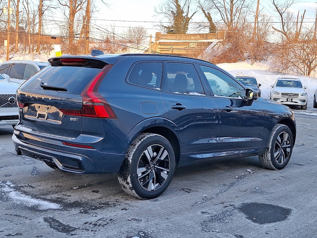 New 2026 Volvo XC60 B5 Plus SUV