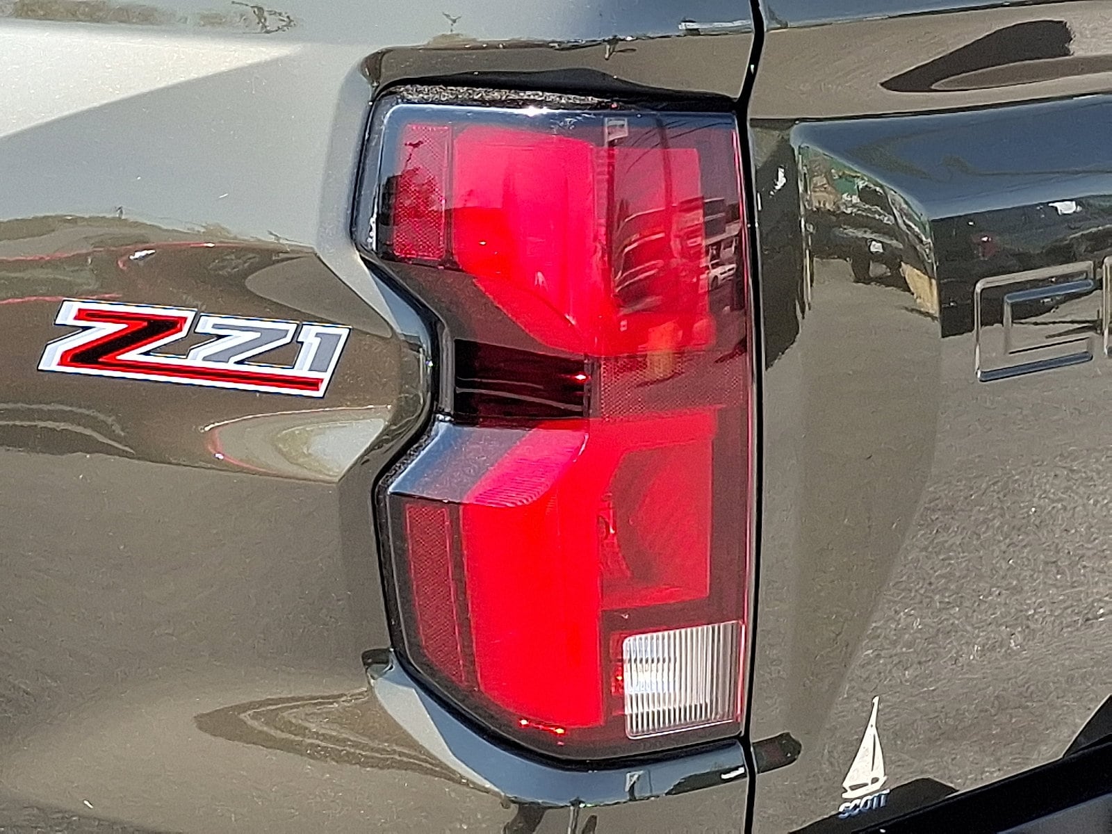 2023 Chevrolet Colorado Z71 - Photo 11