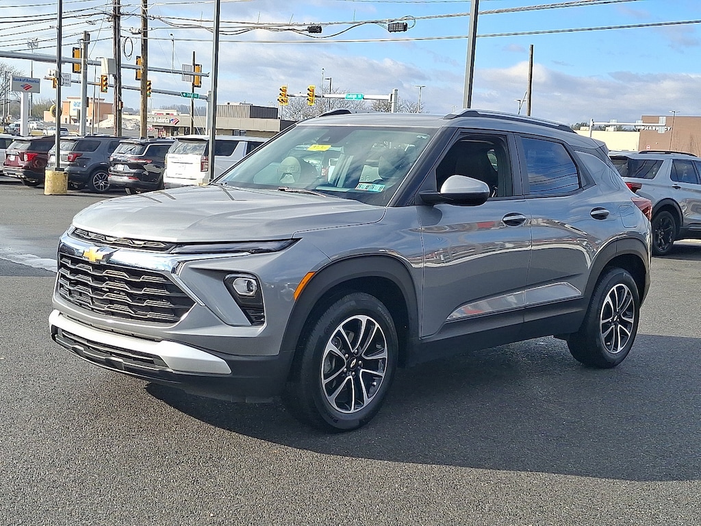 Used 2024 Chevrolet Trailblazer LT SUV