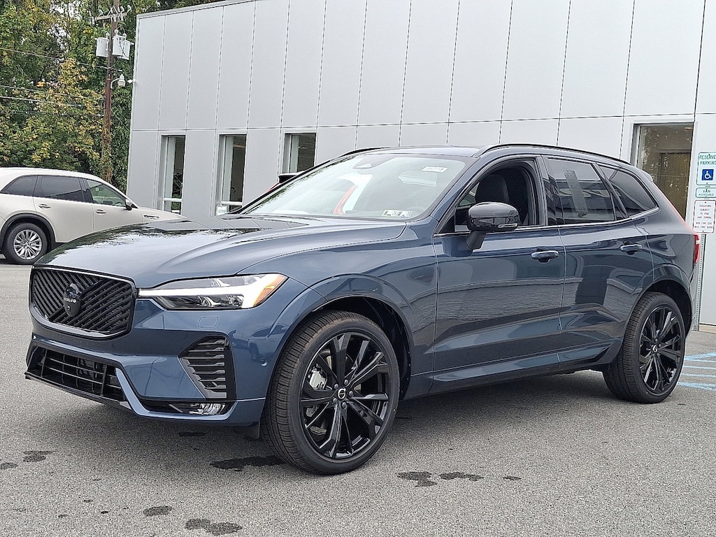 New 2026 Volvo XC60 B5 Ultra Black Edition SUV