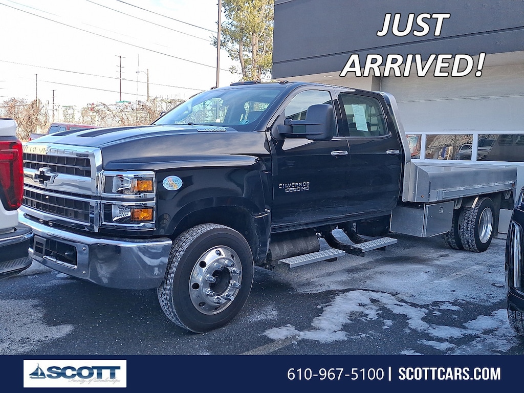 Used 2024 Chevrolet Truck Crew Cab