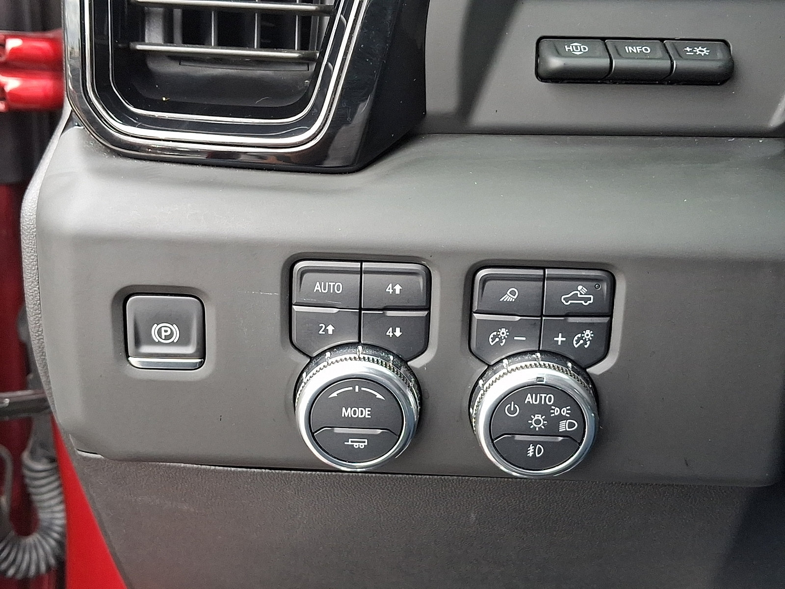 2025 GMC Sierra 2500HD AT4X - Photo 27
