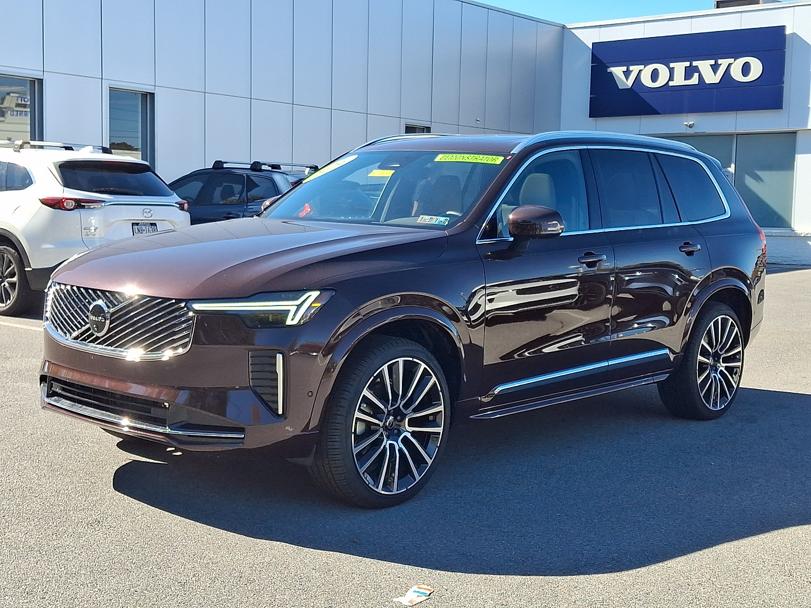 2026 Volvo XC90 Plus - Photo 2