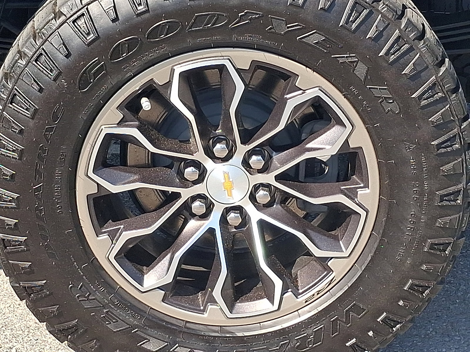 2021 Chevrolet Colorado ZR2 - Photo 9