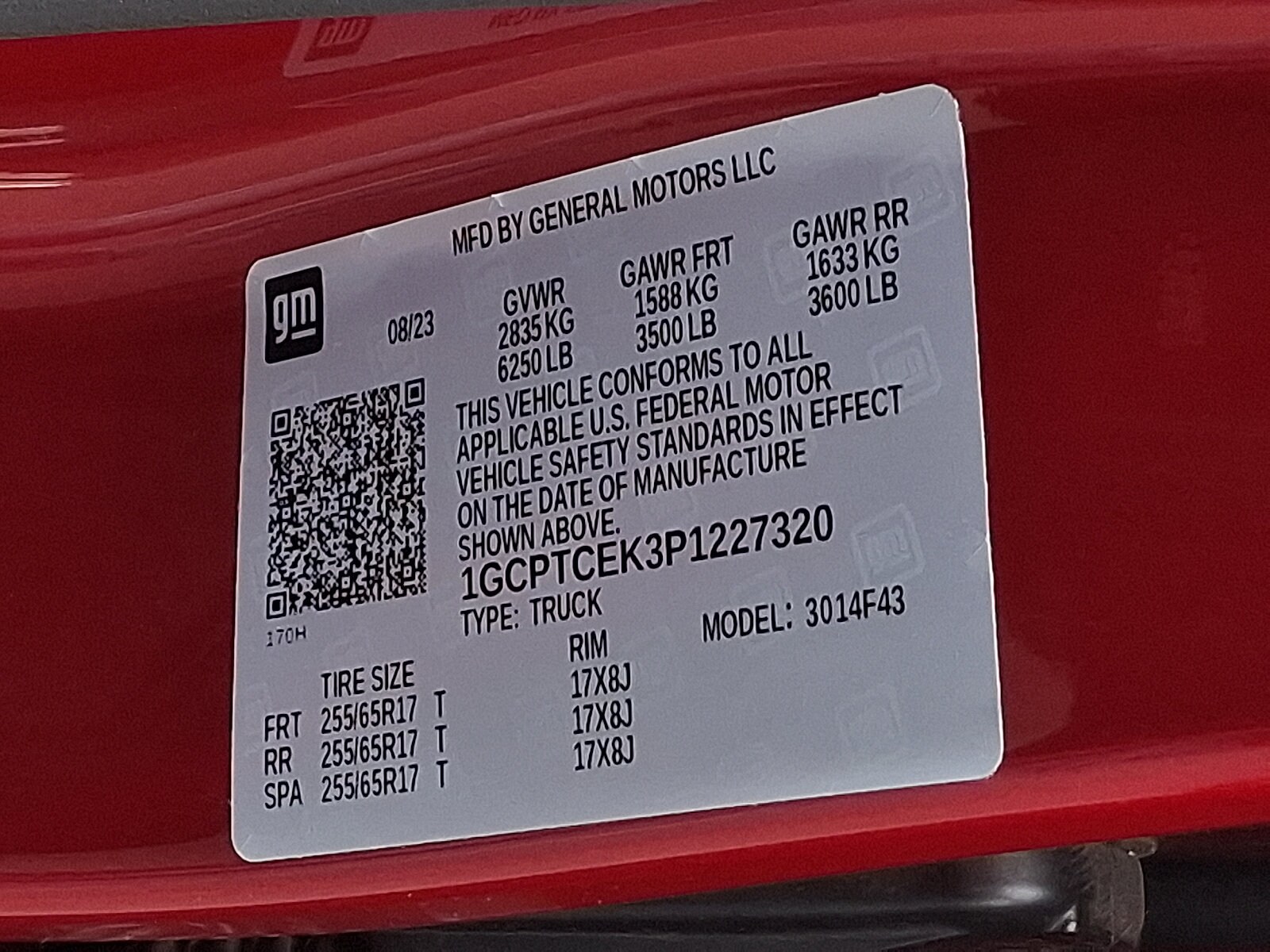 2023 Chevrolet Colorado LT - Photo 23