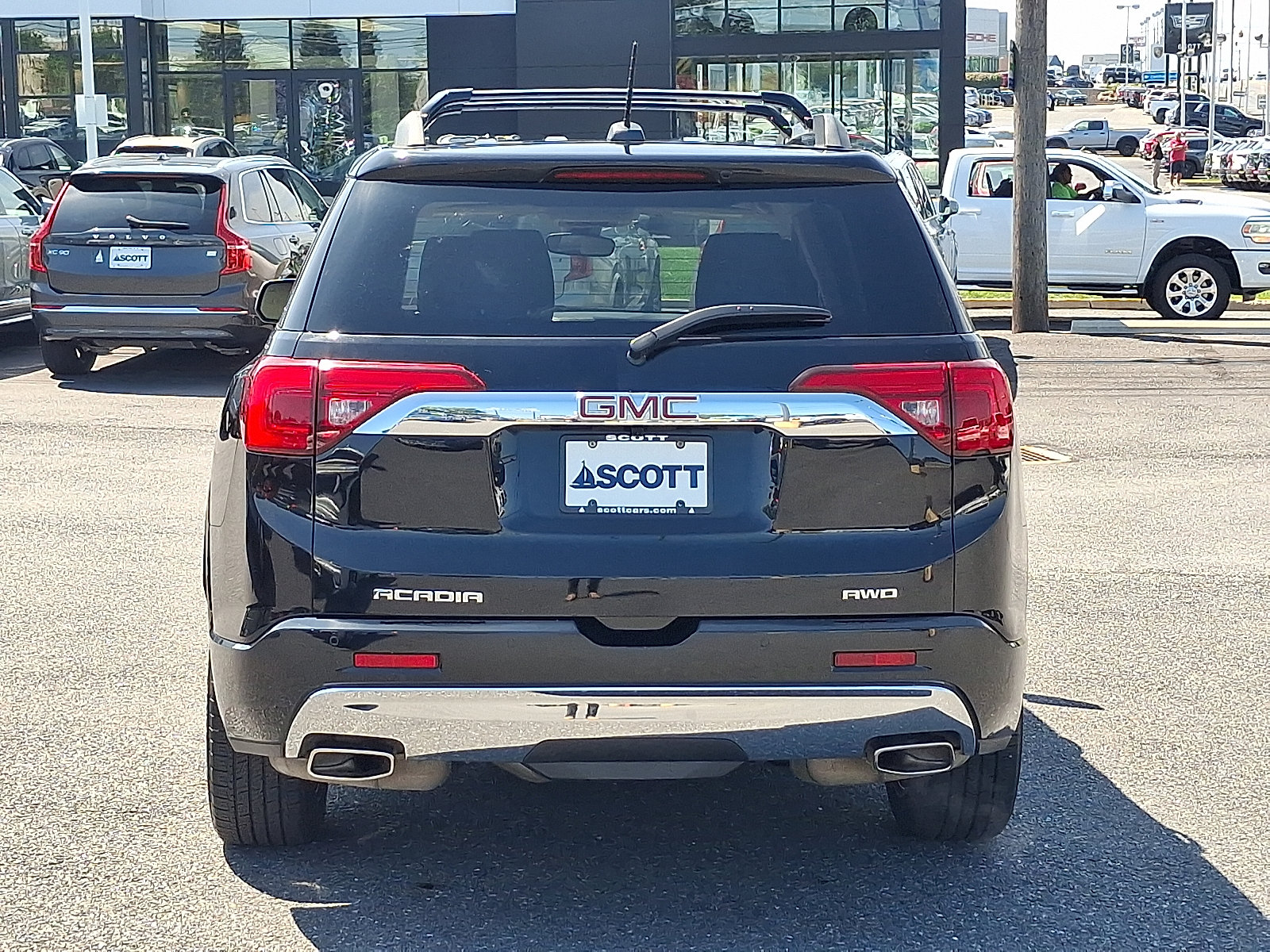 2018 GMC Acadia Denali - Photo 5