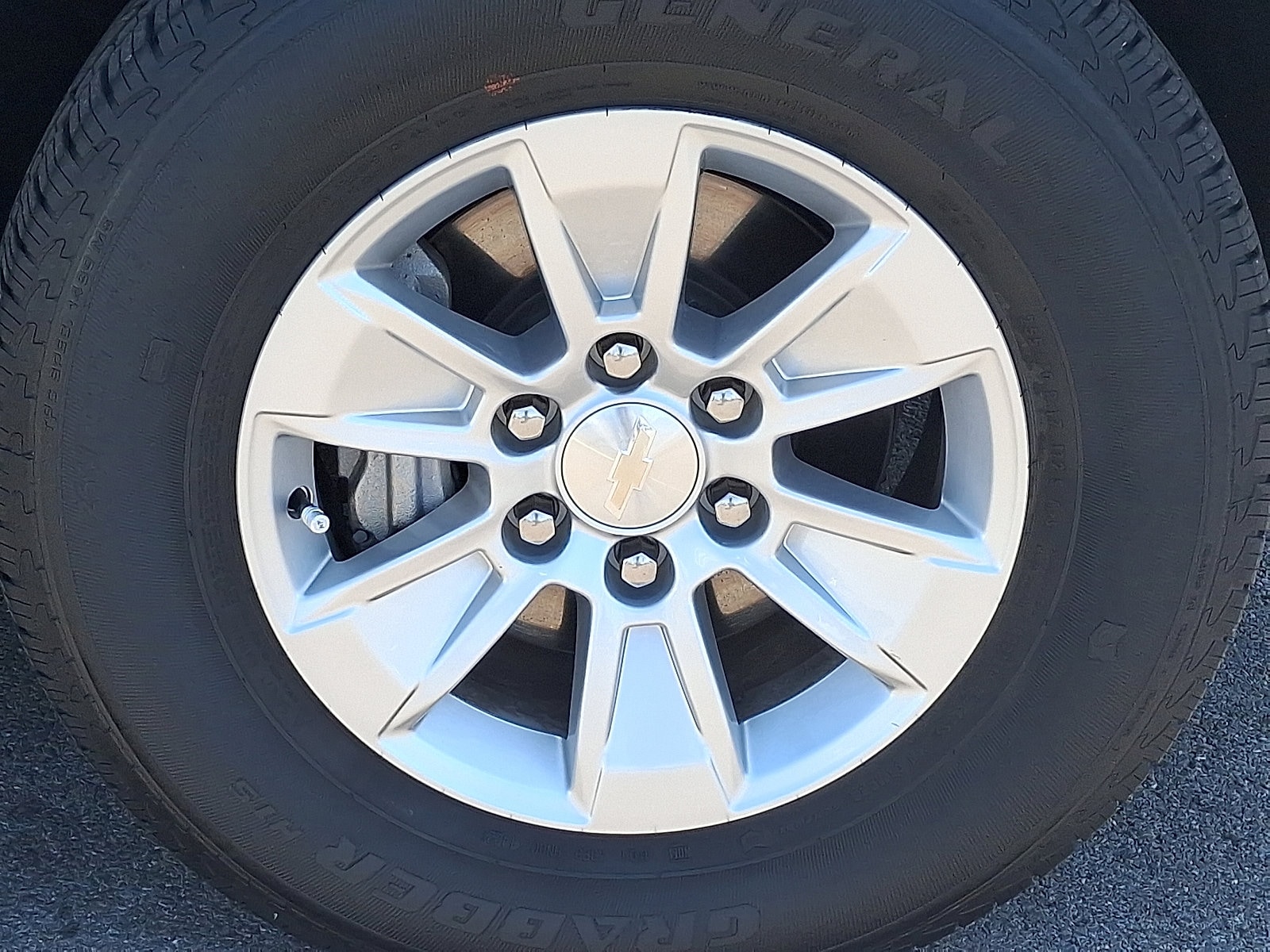 2022 Chevrolet Silverado 1500 LT - Photo 8