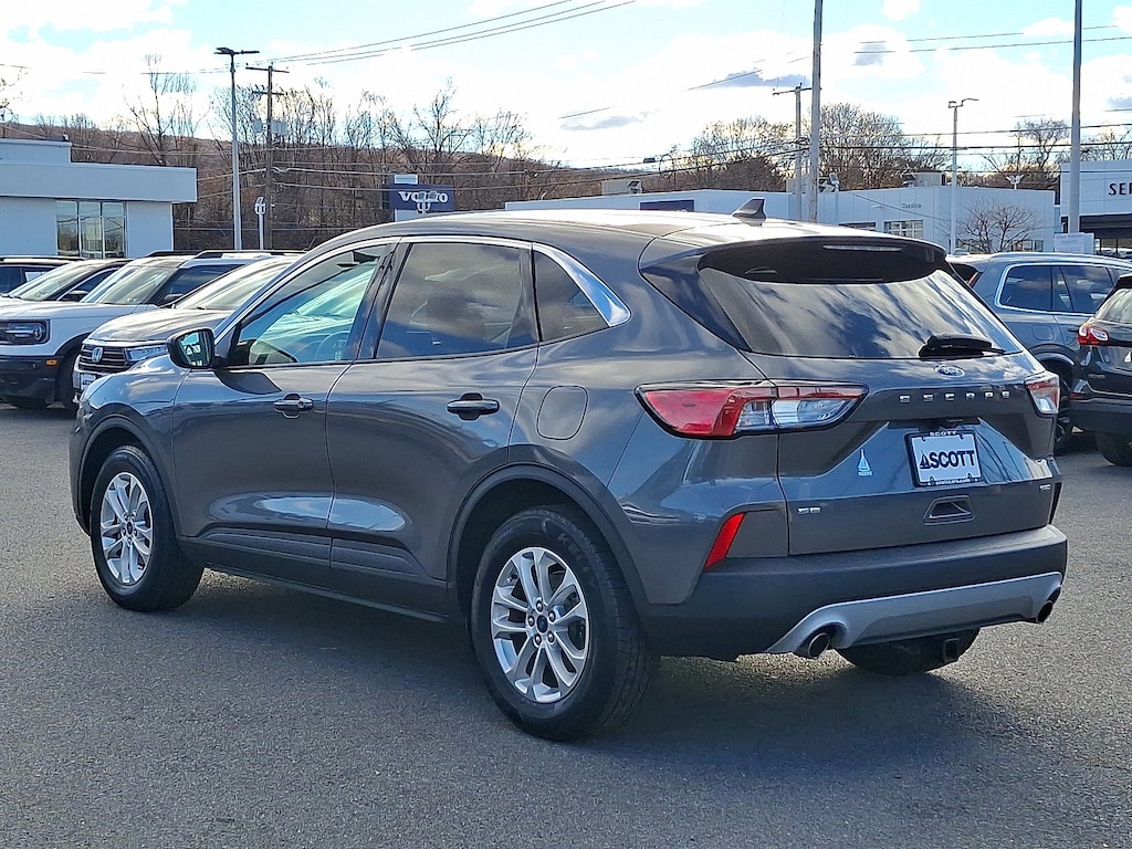 Used 2021 Ford Escape SE Hybrid SUV