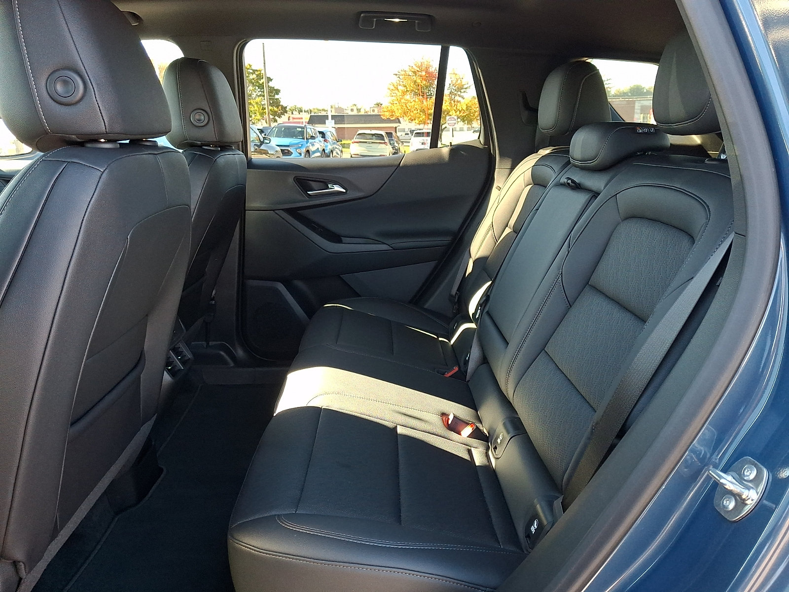2025 Chevrolet Equinox LT - Photo 10