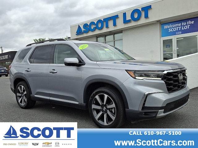 2025 Honda Pilot Touring SUV
