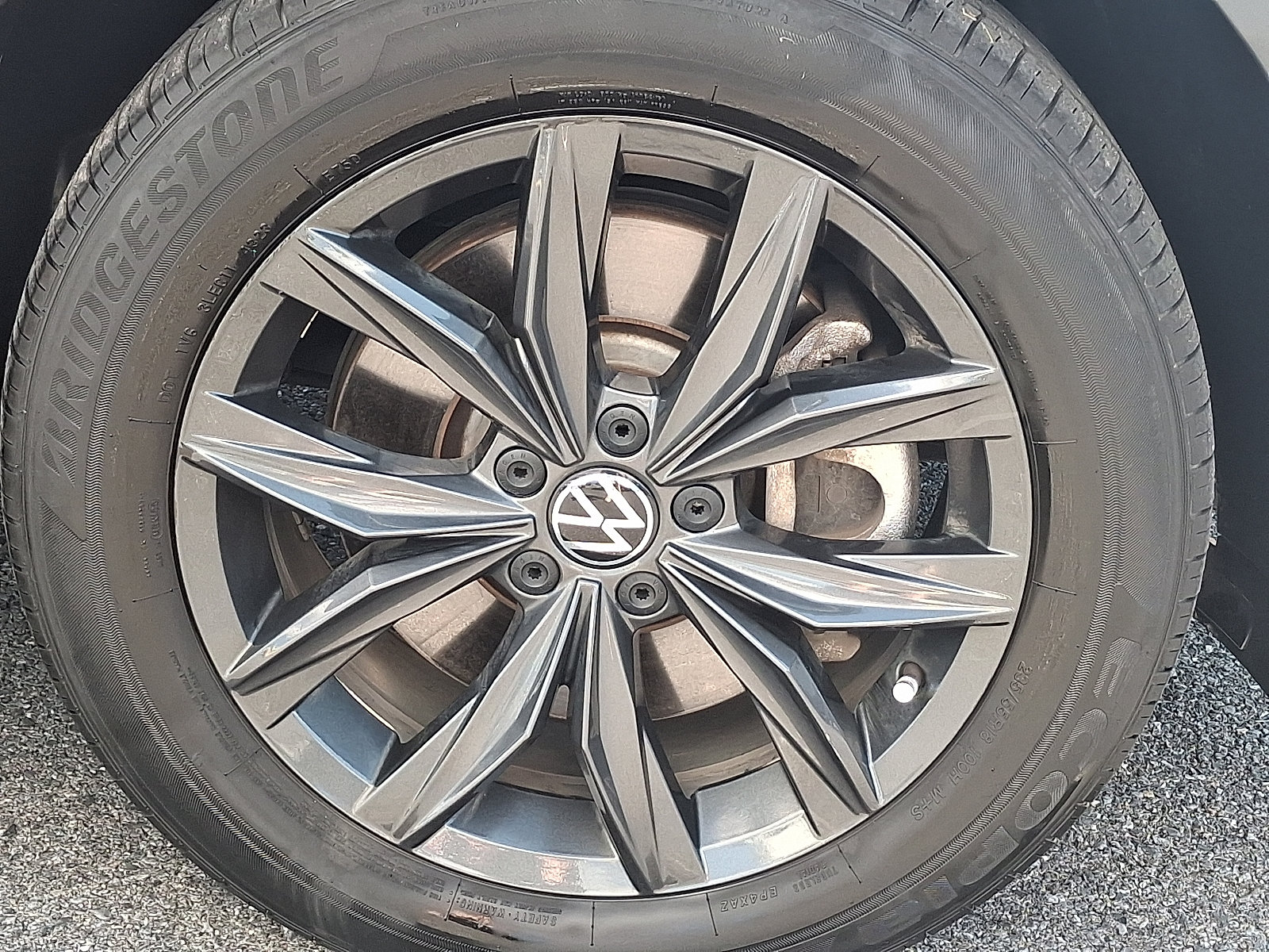 2024 Volkswagen Tiguan SE - Photo 8