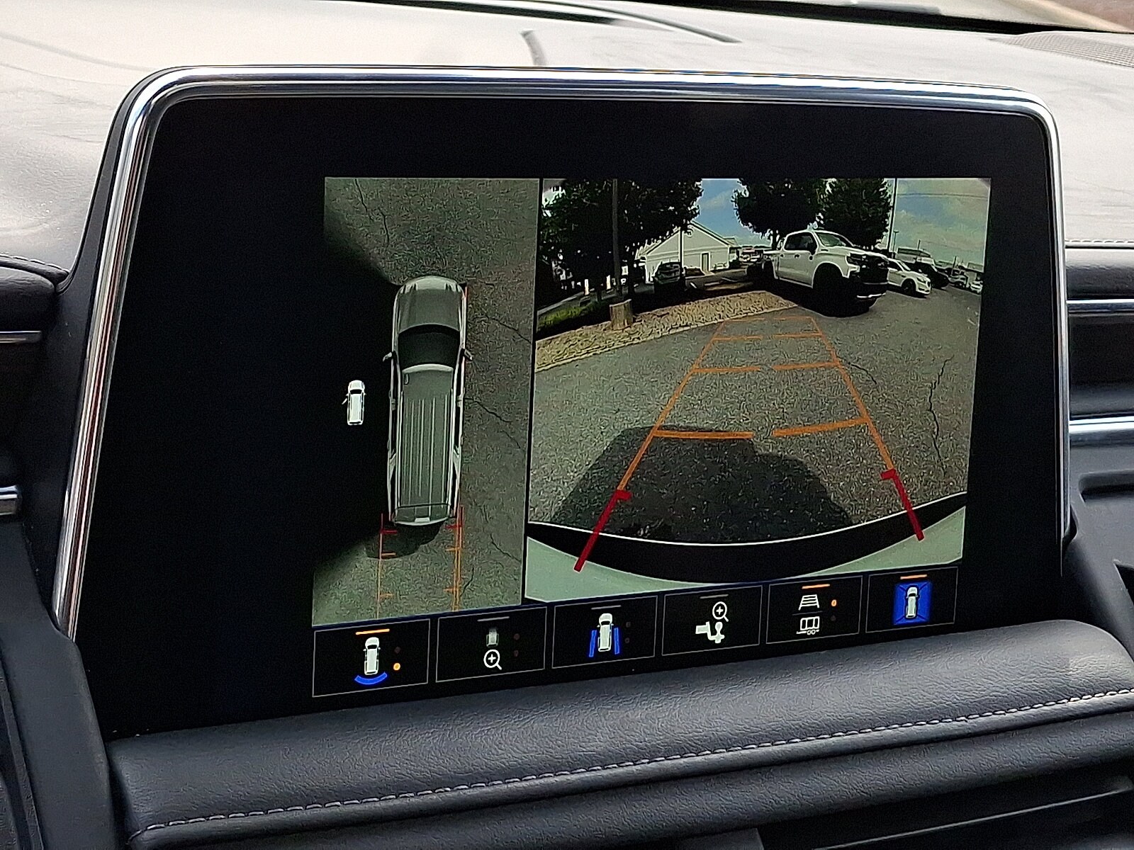 2023 Chevrolet Tahoe LT - Photo 24
