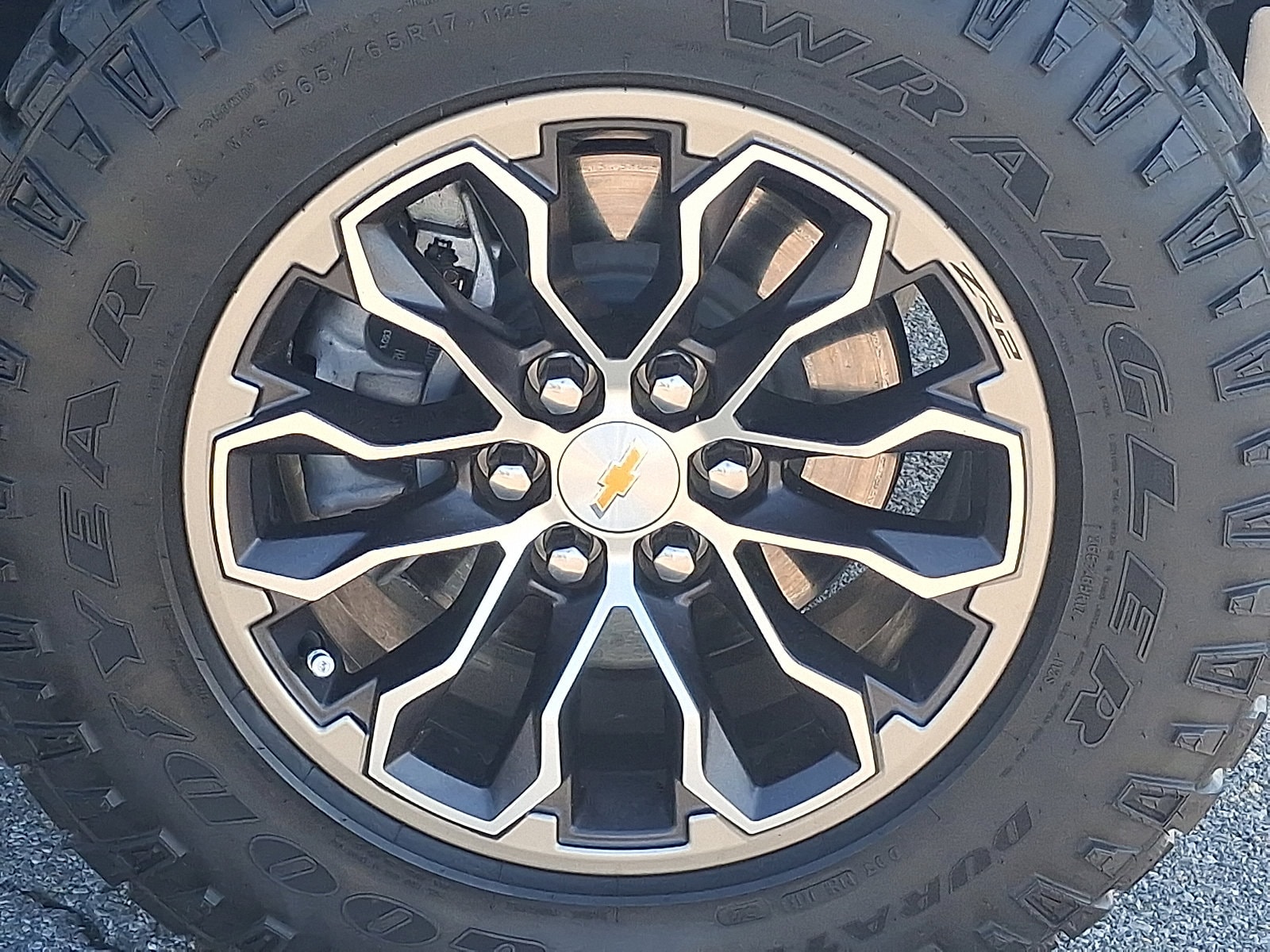 2021 Chevrolet Colorado ZR2 - Photo 8