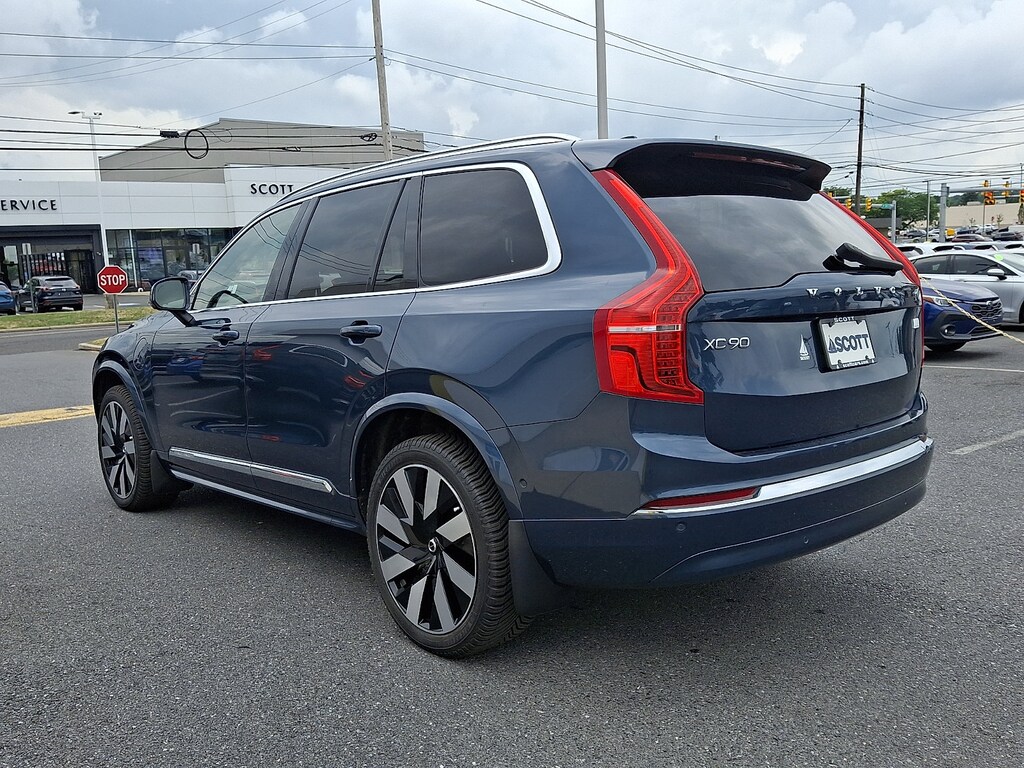 Certified 2023 Volvo XC90 Recharge Plug-In Hybrid Ultimate Bright 7-Seater SUV