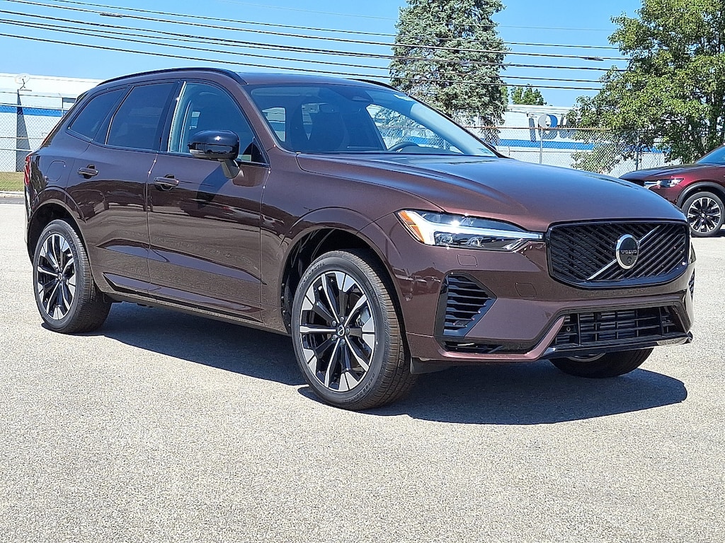 New 2026 Volvo XC60 plug-in hybrid T8 Plus SUV