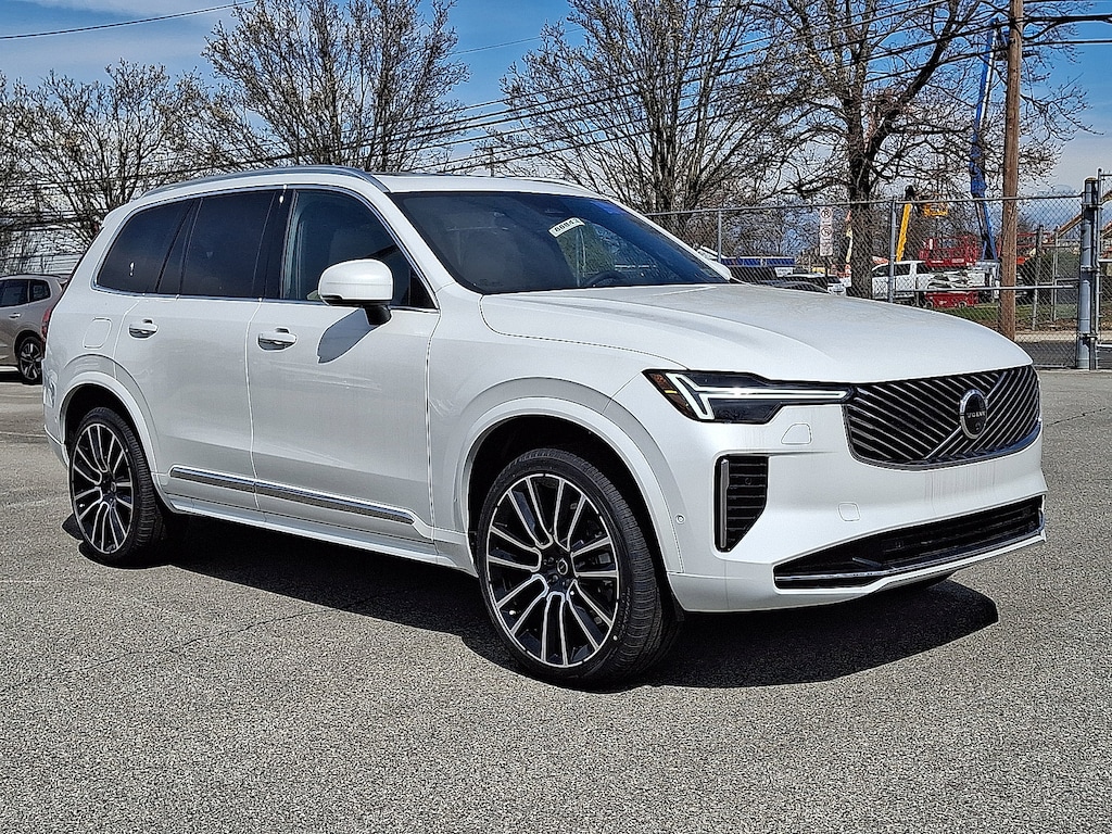 New 2026 Volvo XC90 B6 Plus 7-Seater SUV