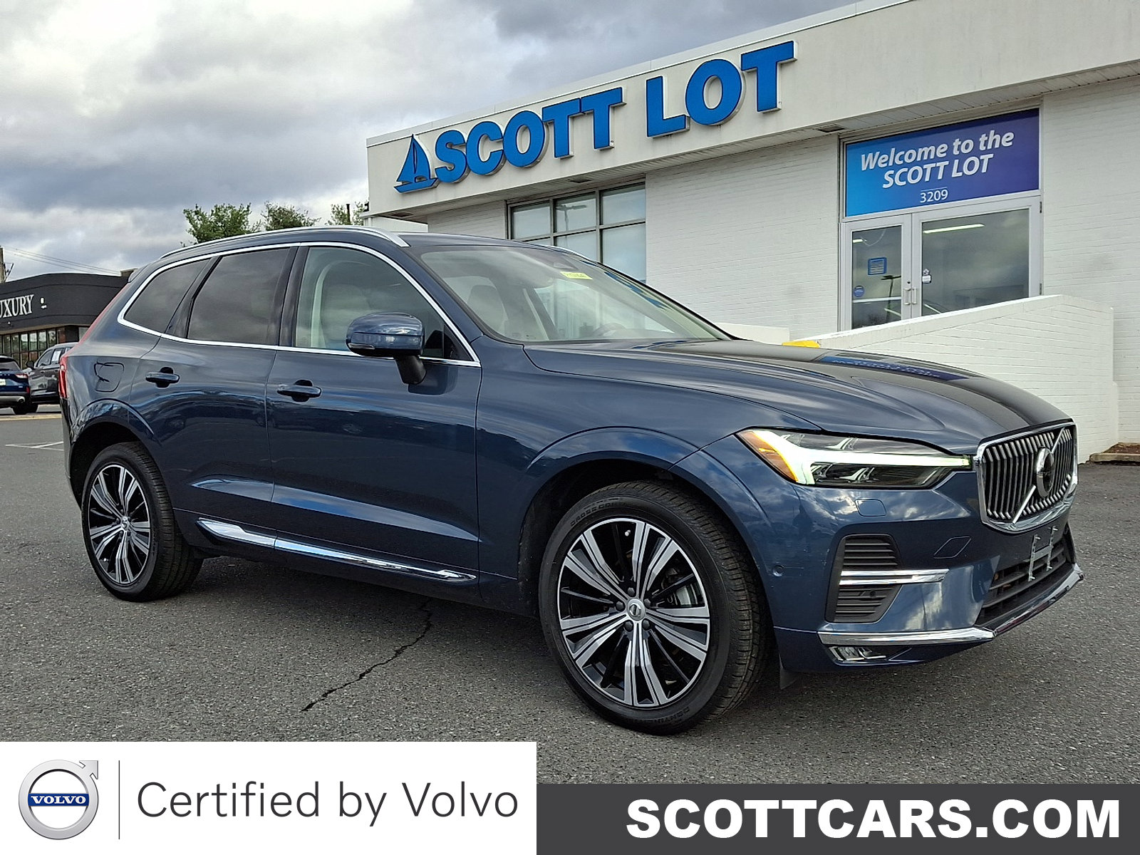2023 Volvo XC60 Plus