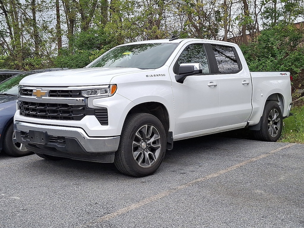 Used 2022 Chevrolet Silverado 1500 LT Truck Crew Cab