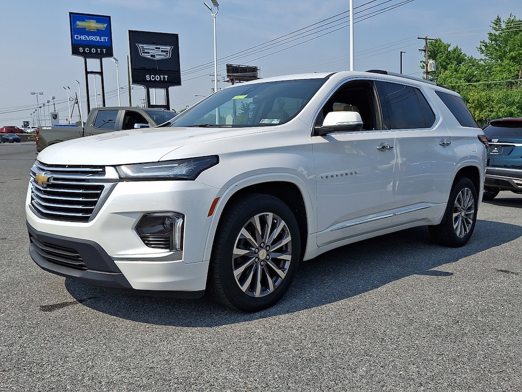 Used 2023 Chevrolet Traverse Premier SUV