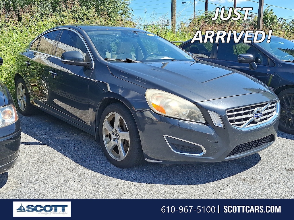 Used 2012 Volvo S60 T5 Sedan