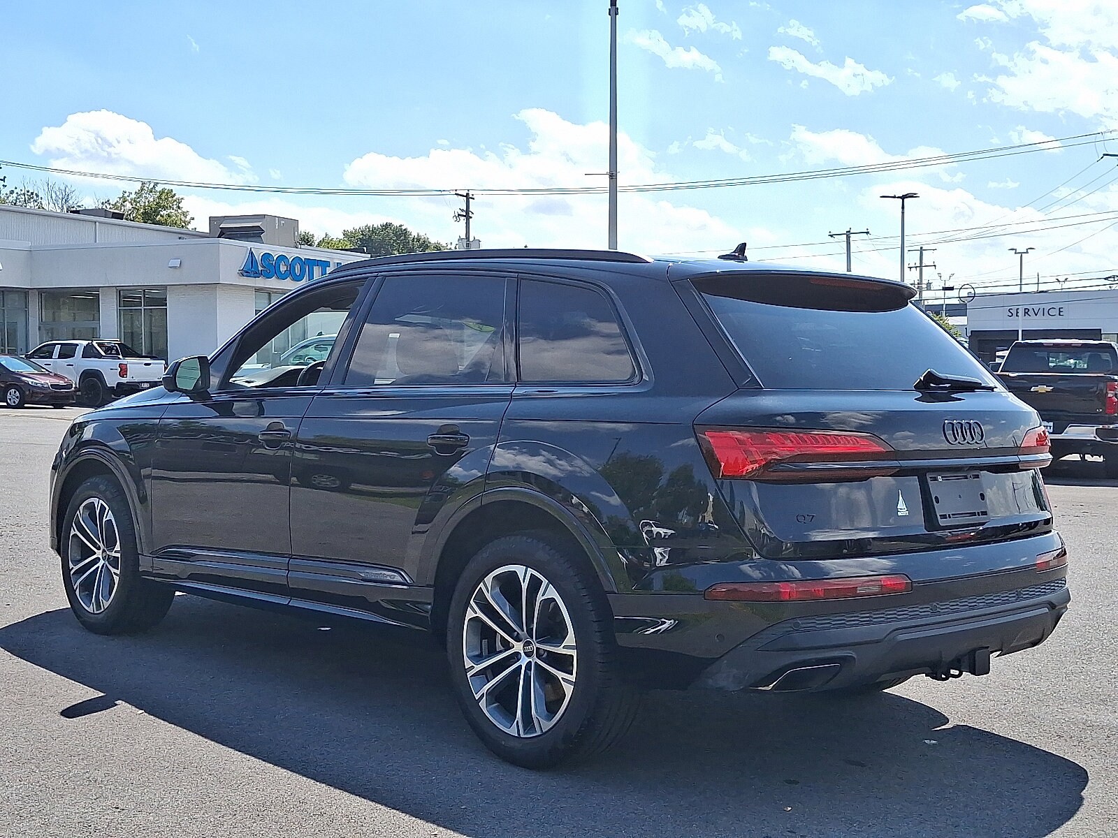 2025 Audi Q7 45 Premium Plus photo 4