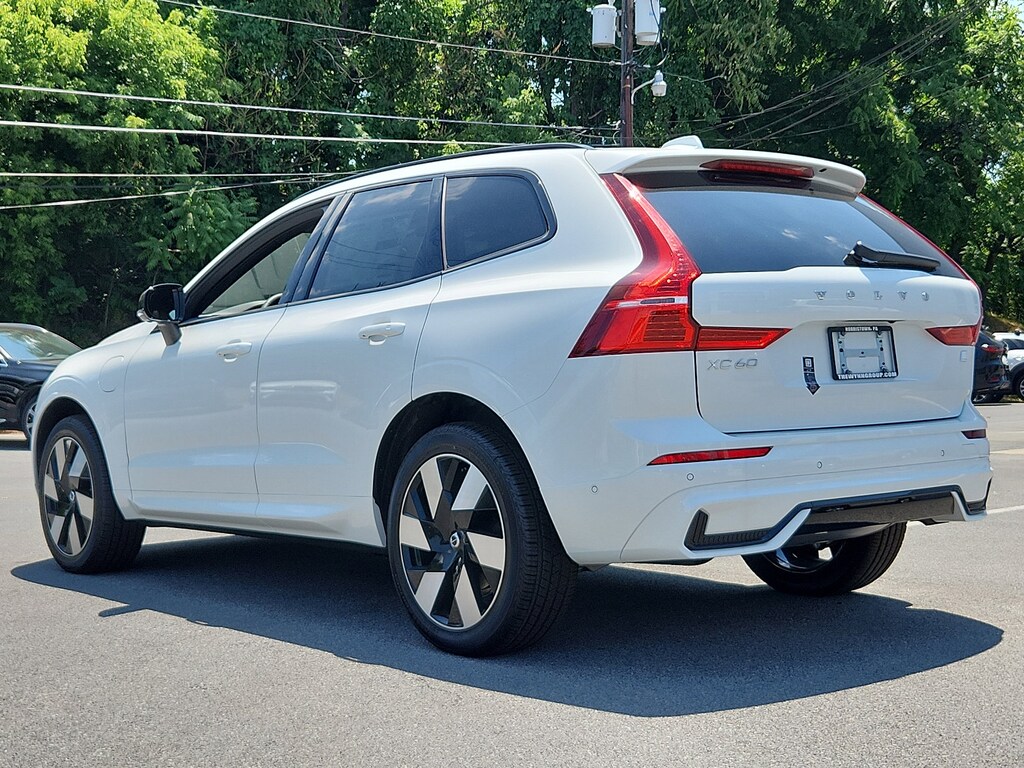 Used 2024 Volvo XC60 plug-in hybrid T8 Plus Dark SUV