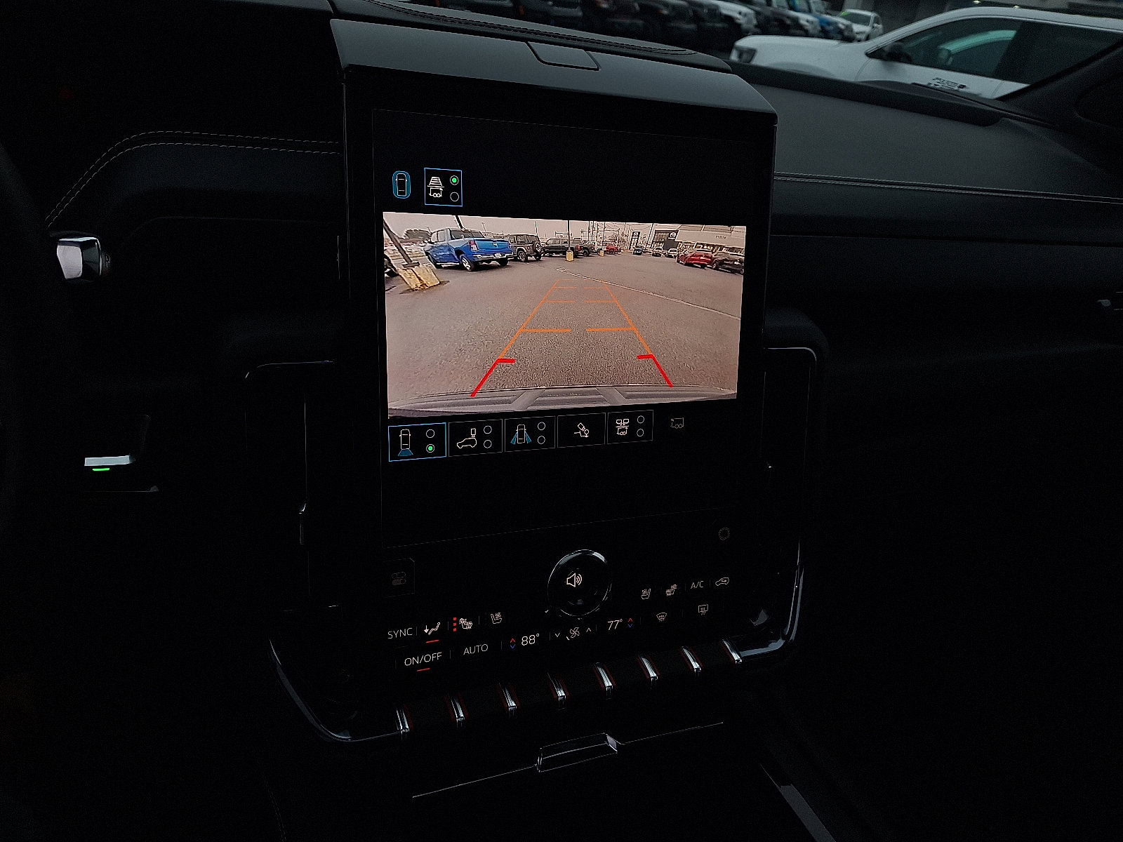 2025 GMC Yukon AT4 Ultimate - Photo 23