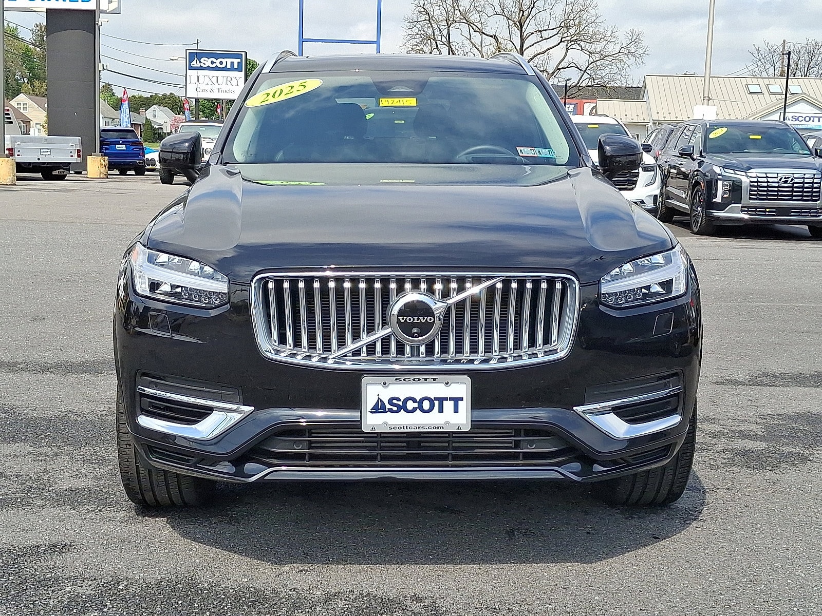 Used 2025 Volvo XC90 Ultra with VIN YV4H60PF9S1314607 for sale in Allentown, PA