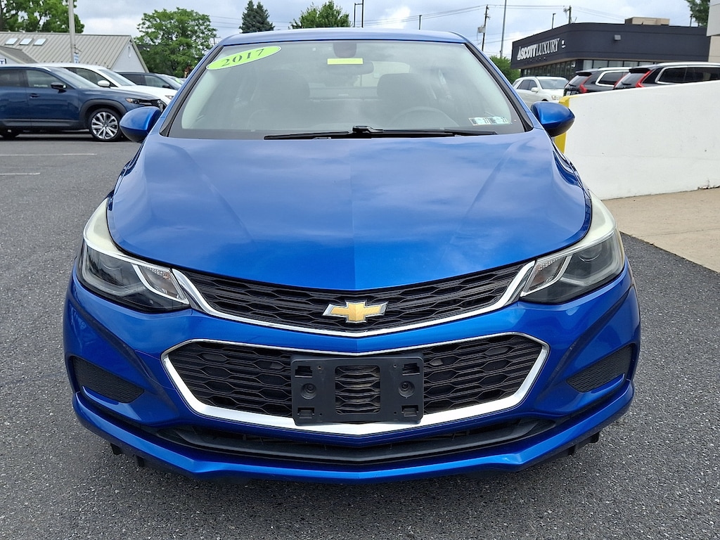 Used 2017 Chevrolet Cruze LT Auto Sedan