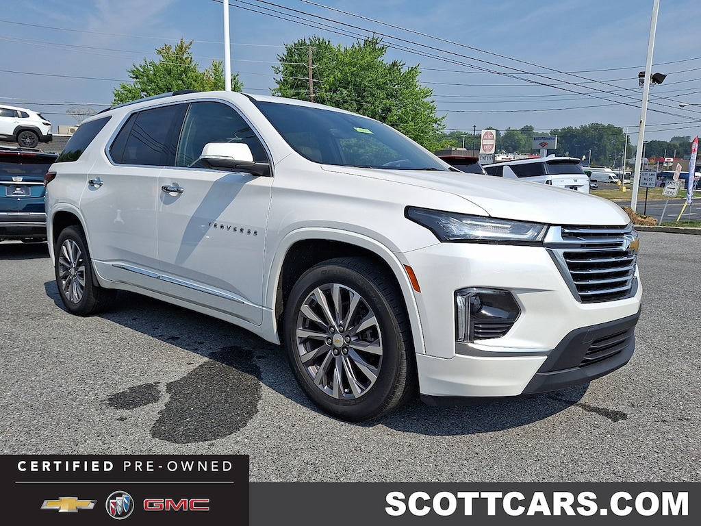 Used 2023 Chevrolet Traverse Premier SUV