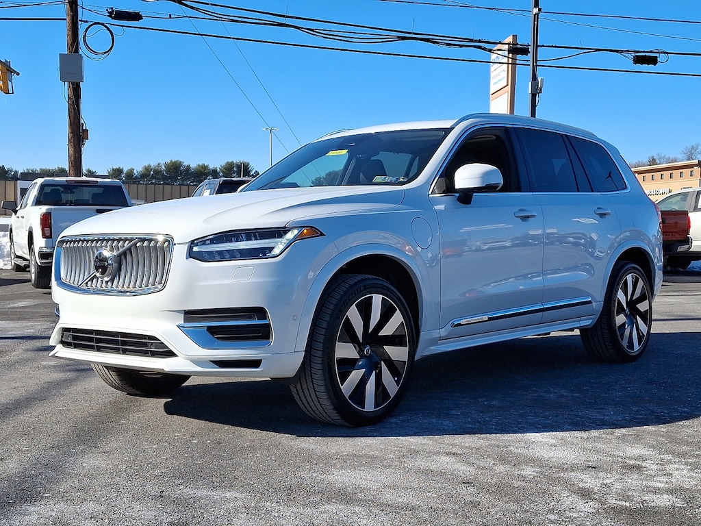 Certified 2023 Volvo XC90 Recharge Plug-In Hybrid Ultimate 6-Seater SUV