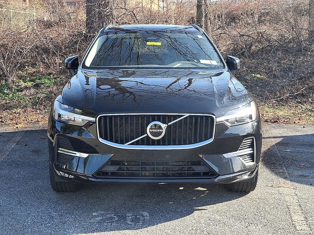 Certified 2022 Volvo XC60 B5 AWD Momentum SUV