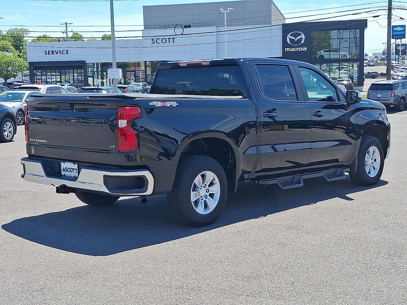 2022 Chevrolet Silverado 1500 LT - Photo 6