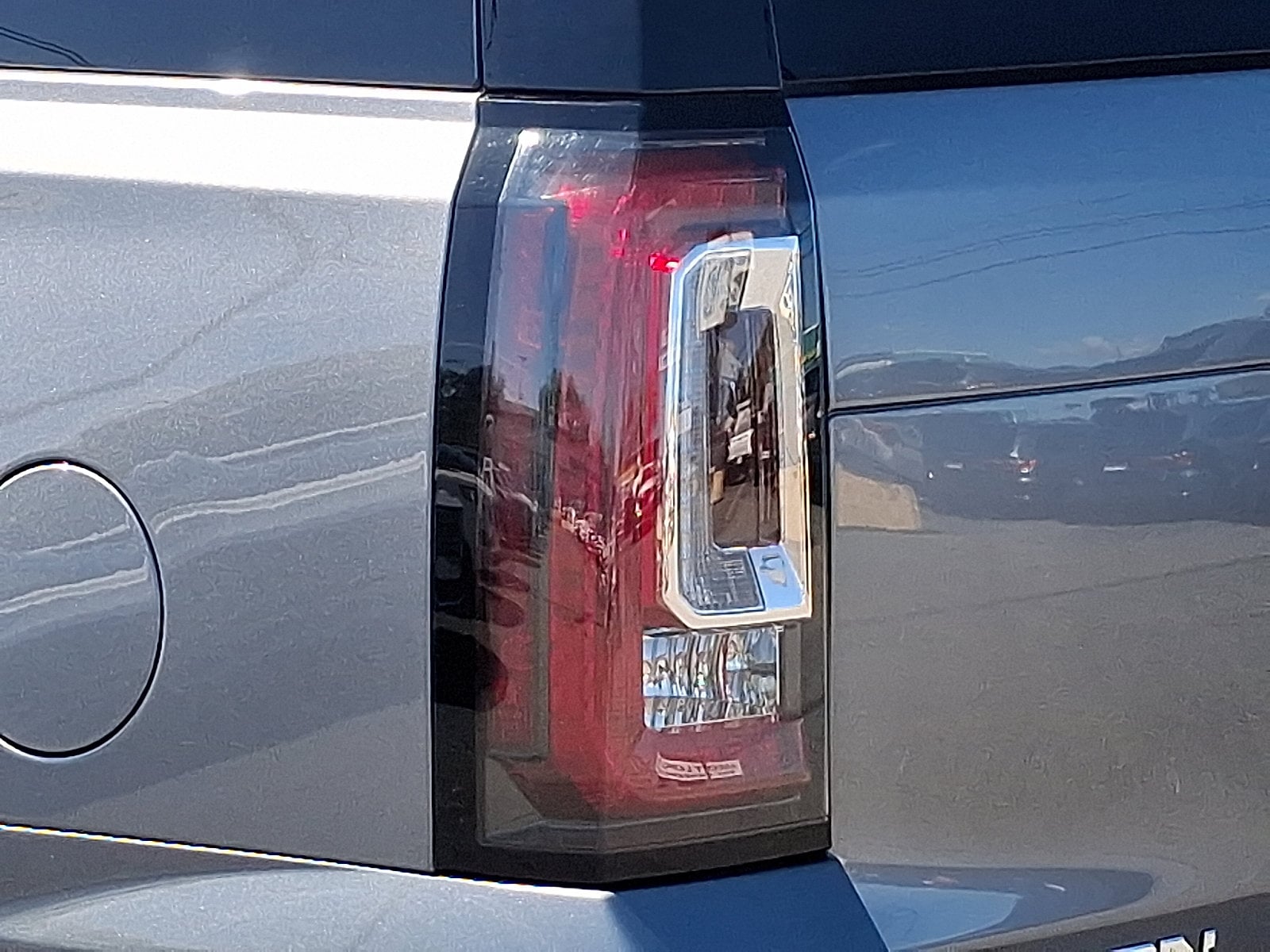 2020 GMC Yukon Denali - Photo 10