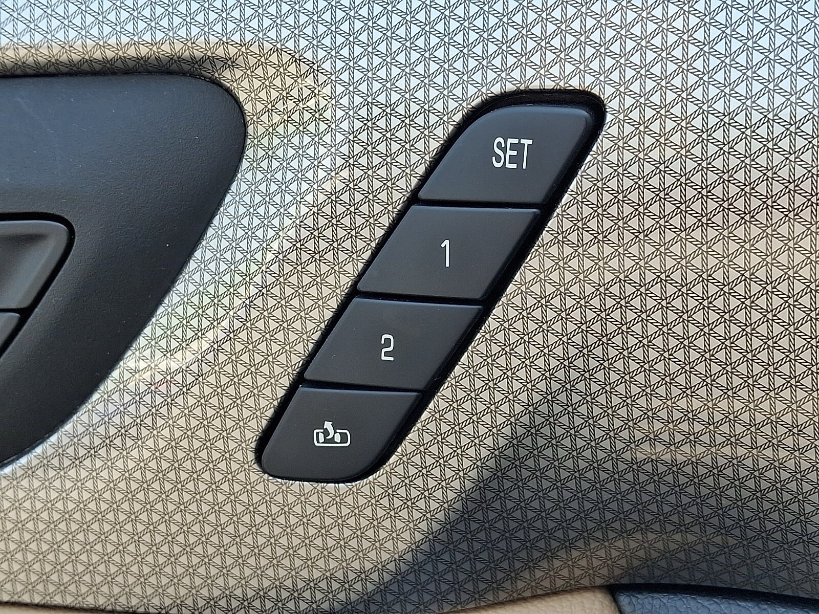 2023 Chevrolet Traverse Premier - Photo 26