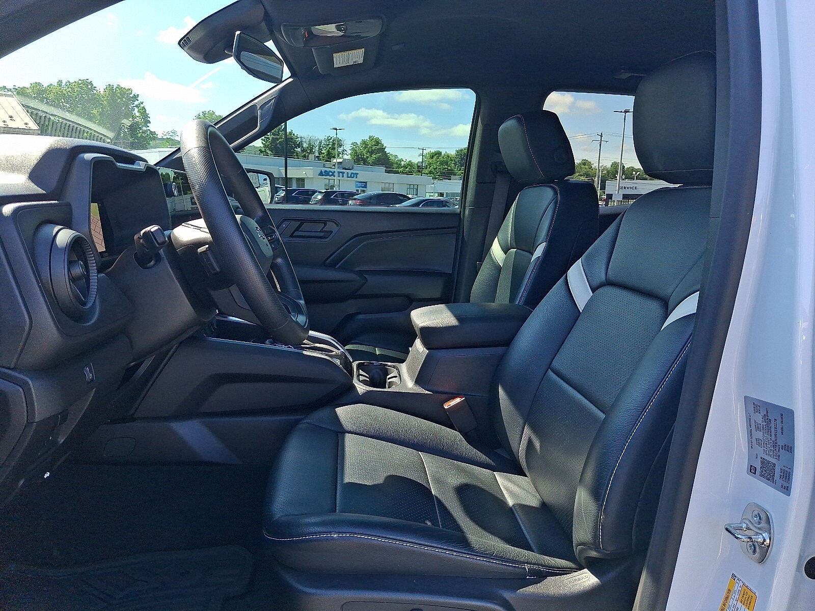 2024 Chevrolet Colorado Trail Boss - Photo 13