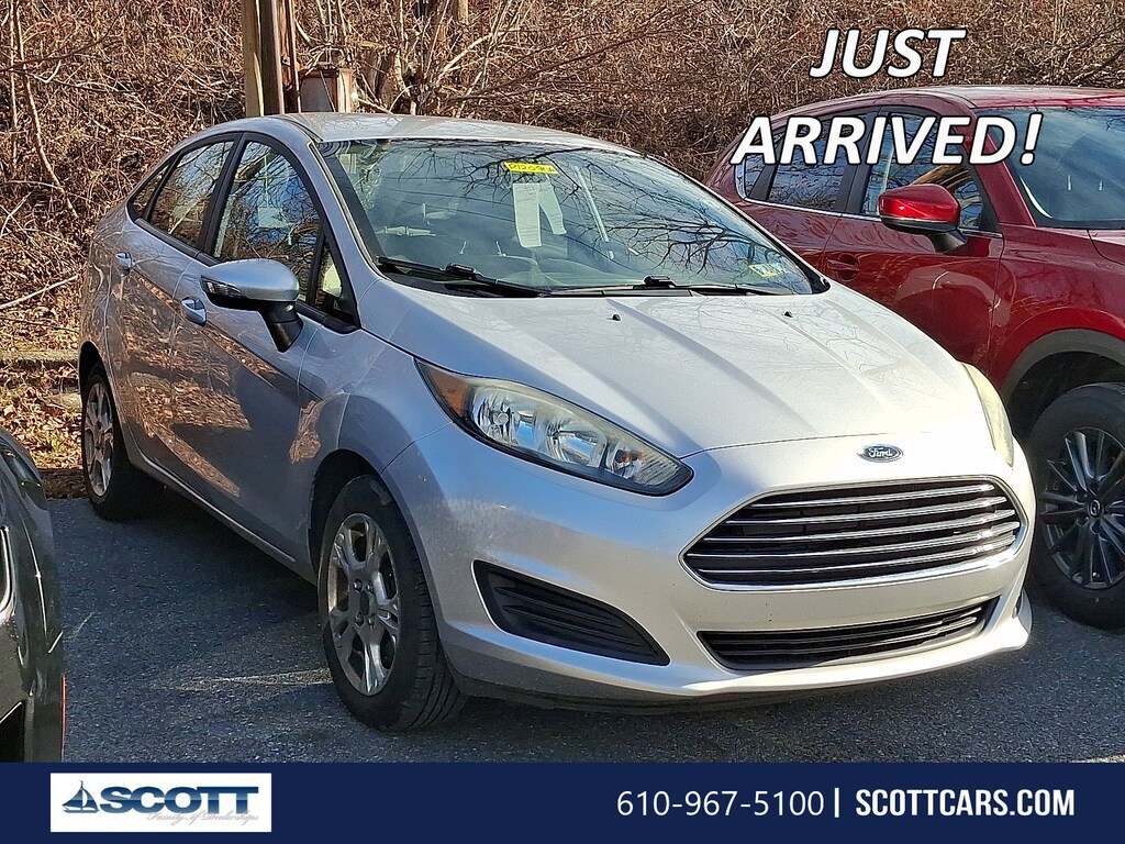 Used 2016 Ford Fiesta SE Sedan