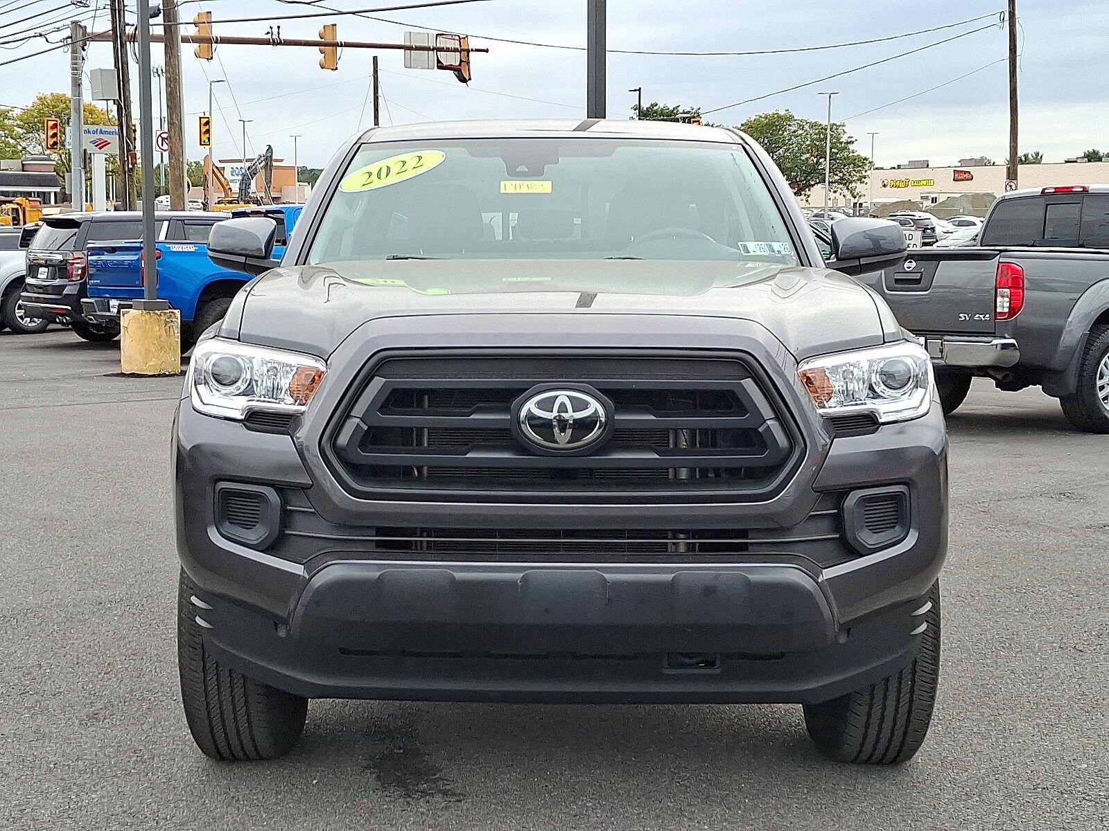 2022 Toyota Tacoma SR V6 photo 2