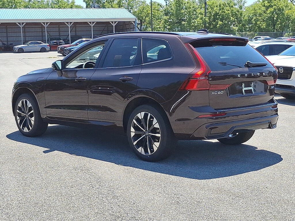 New 2026 Volvo XC60 plug-in hybrid T8 Plus SUV