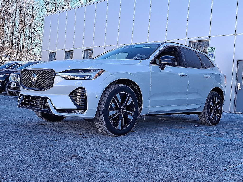 New 2026 Volvo XC60 B5 Plus SUV