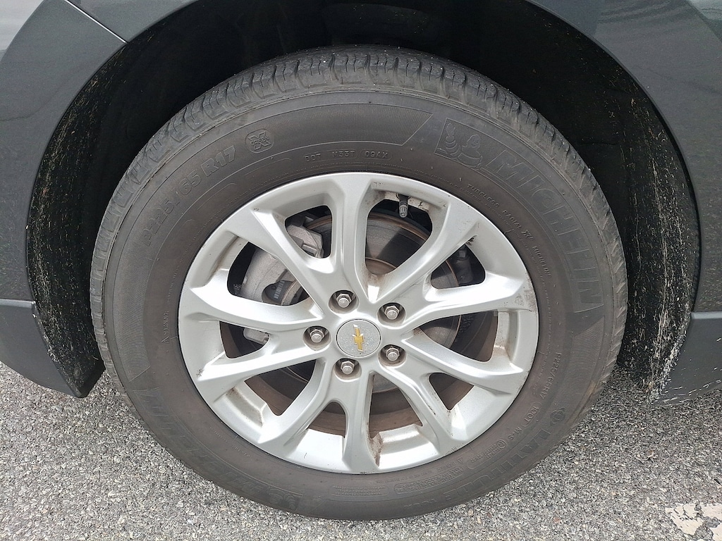 Used 2021 Chevrolet Equinox LS w/1LS SUV