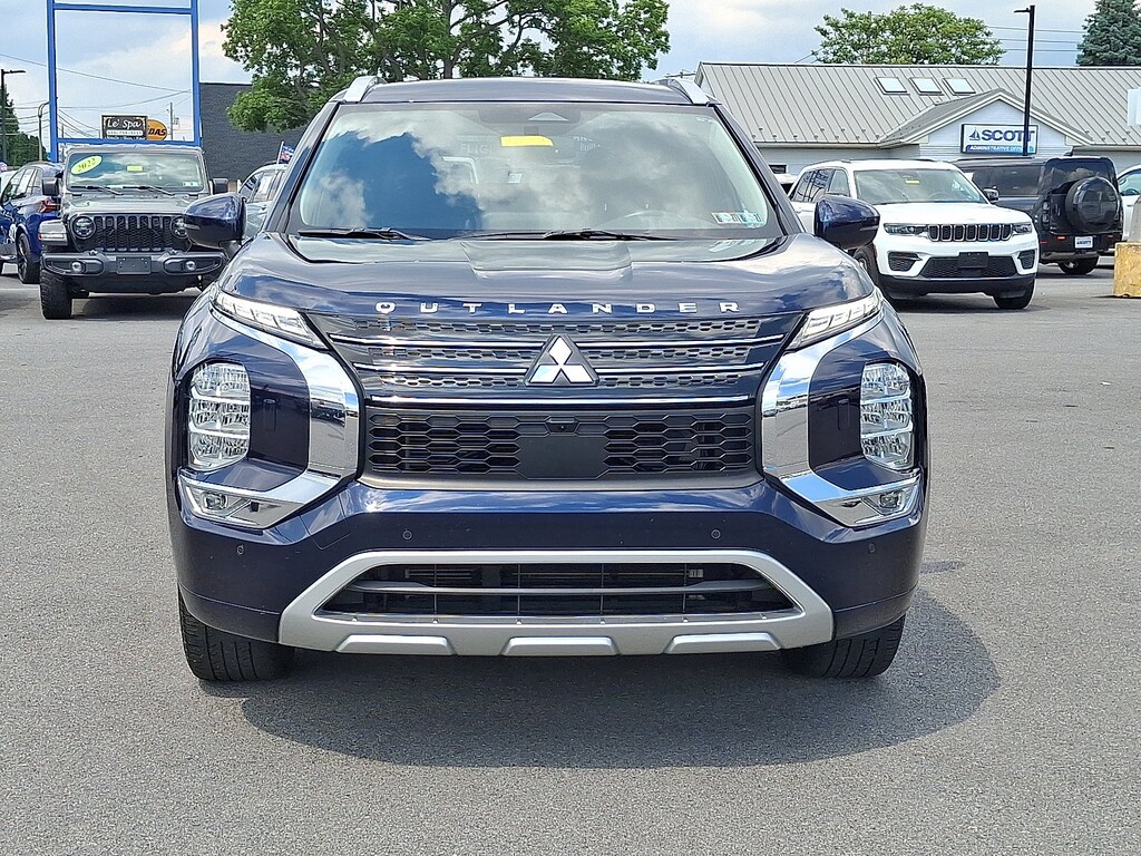 Used 2023 Mitsubishi Outlander SEL SUV