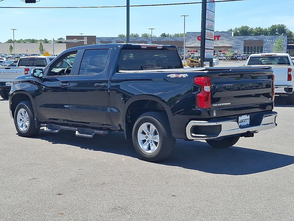 Used 2022 Chevrolet Silverado 1500 LT w/1LT Truck Crew Cab