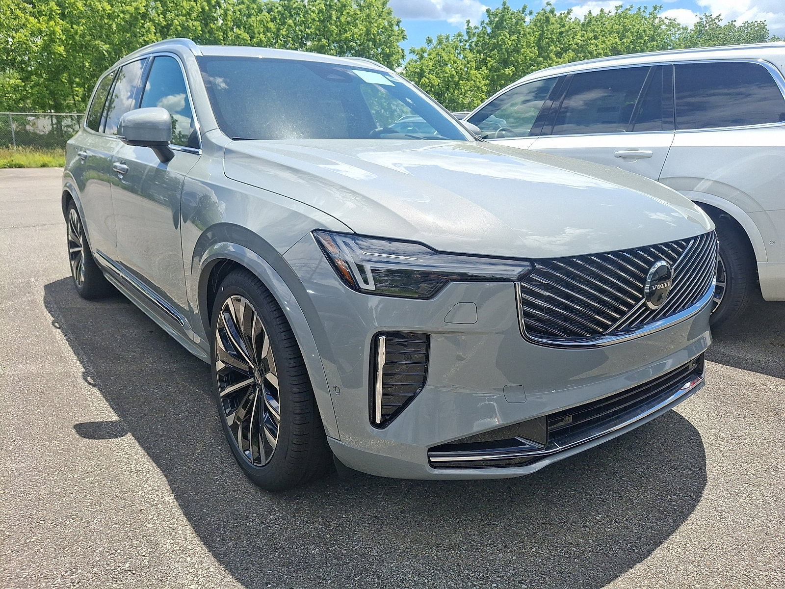 2026 Volvo XC90 B6 Ultra Bright 7-Seater 4WD's photo