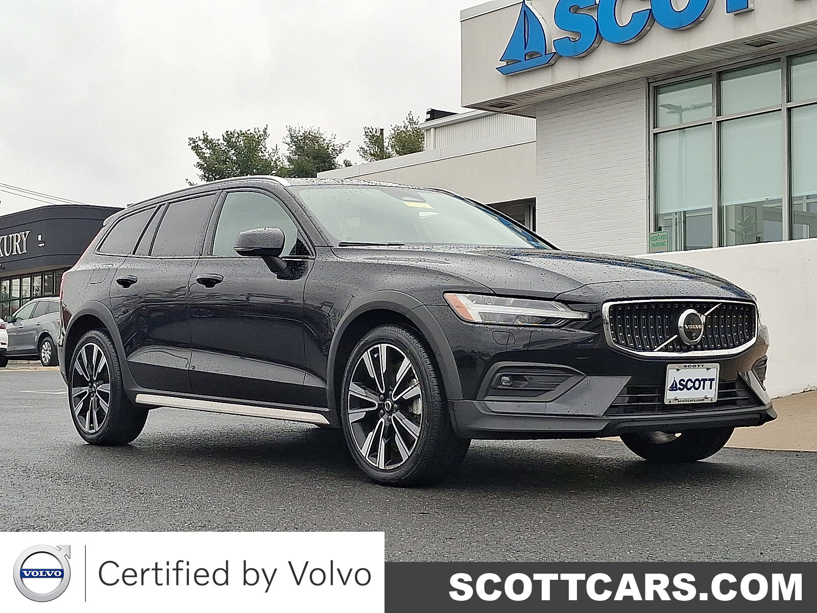 2024 Volvo V60 Cross Country Ultimate's photo
