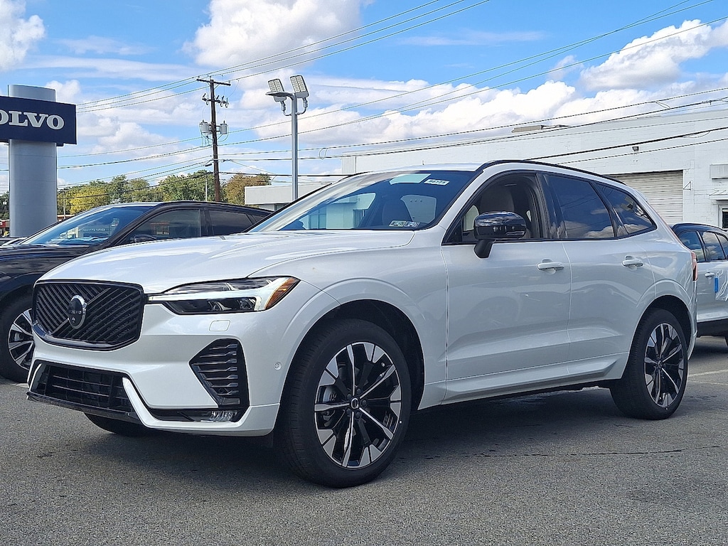 New 2026 Volvo XC60 B5 Plus SUV