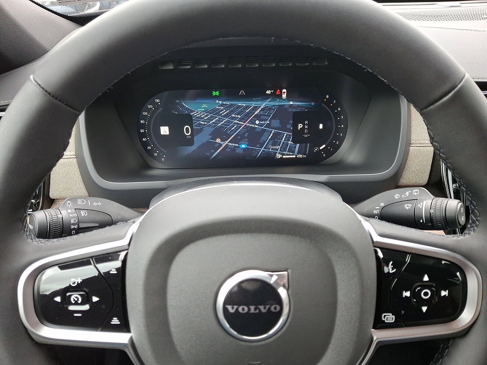 2026 Volvo XC90 Plus - Photo 13