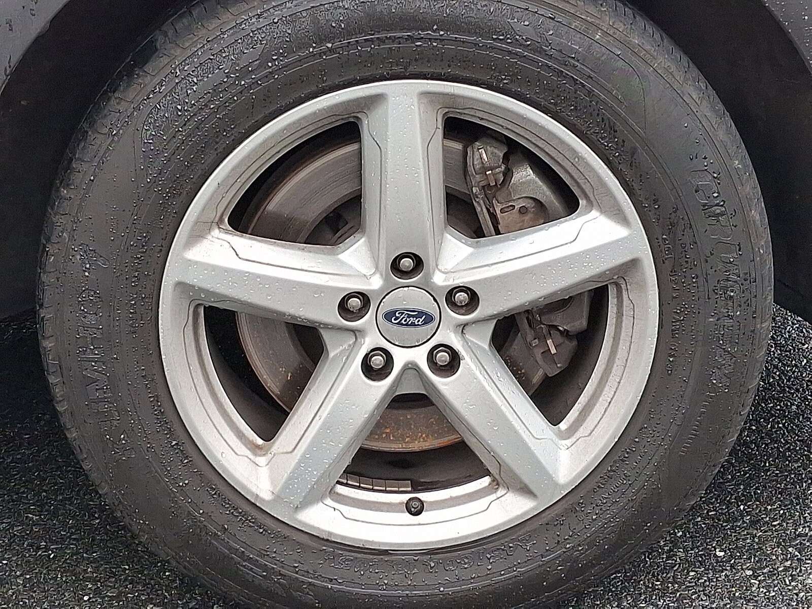 2017 Ford Explorer XLT photo 3