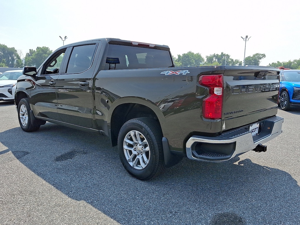 Used 2023 Chevrolet Silverado 1500 LT w/1LT Truck Crew Cab